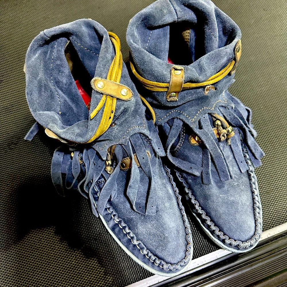 El Vaquero moccasins blue. Size 38.